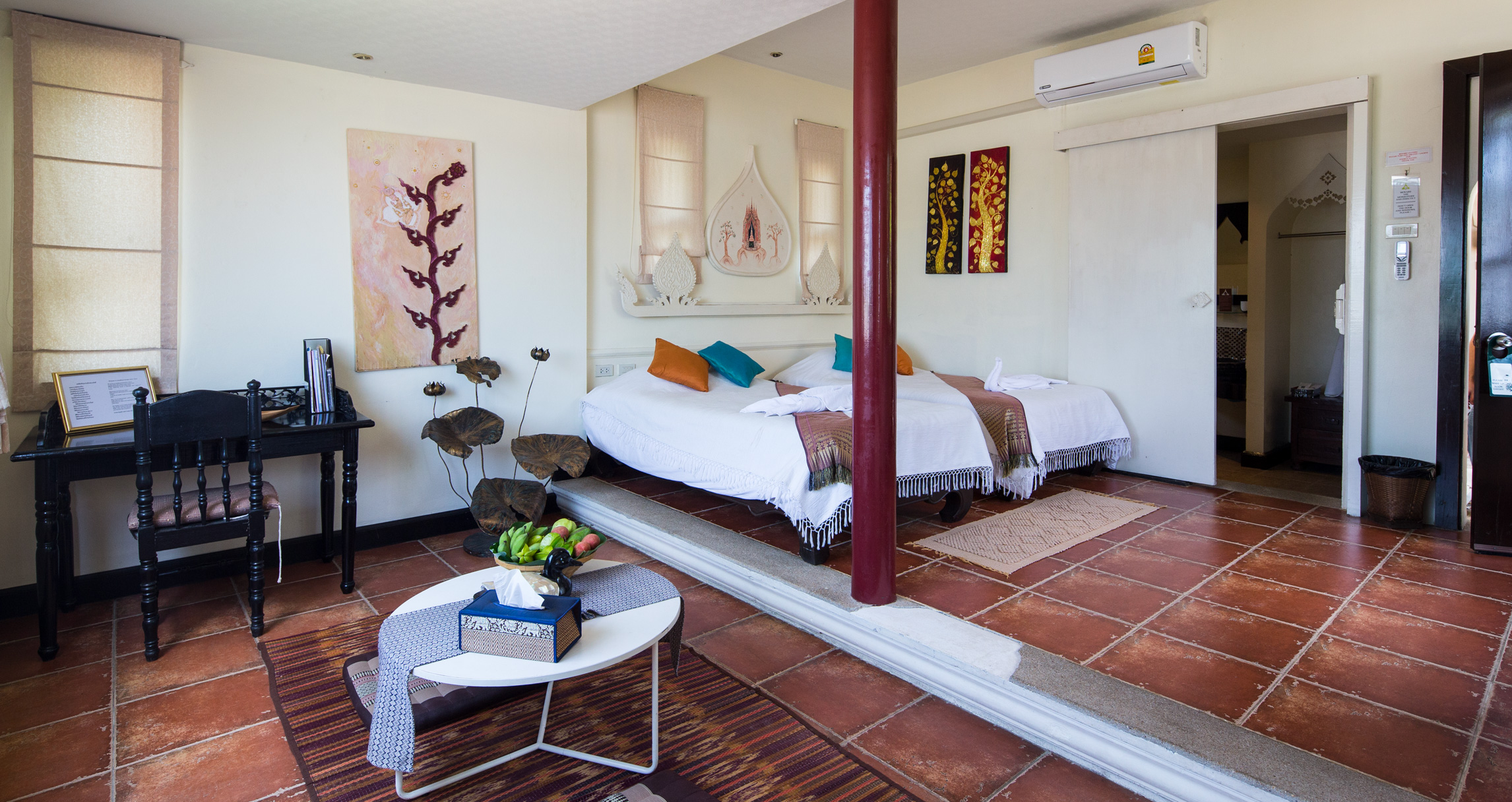 Ayutthaya Garden River Home Room